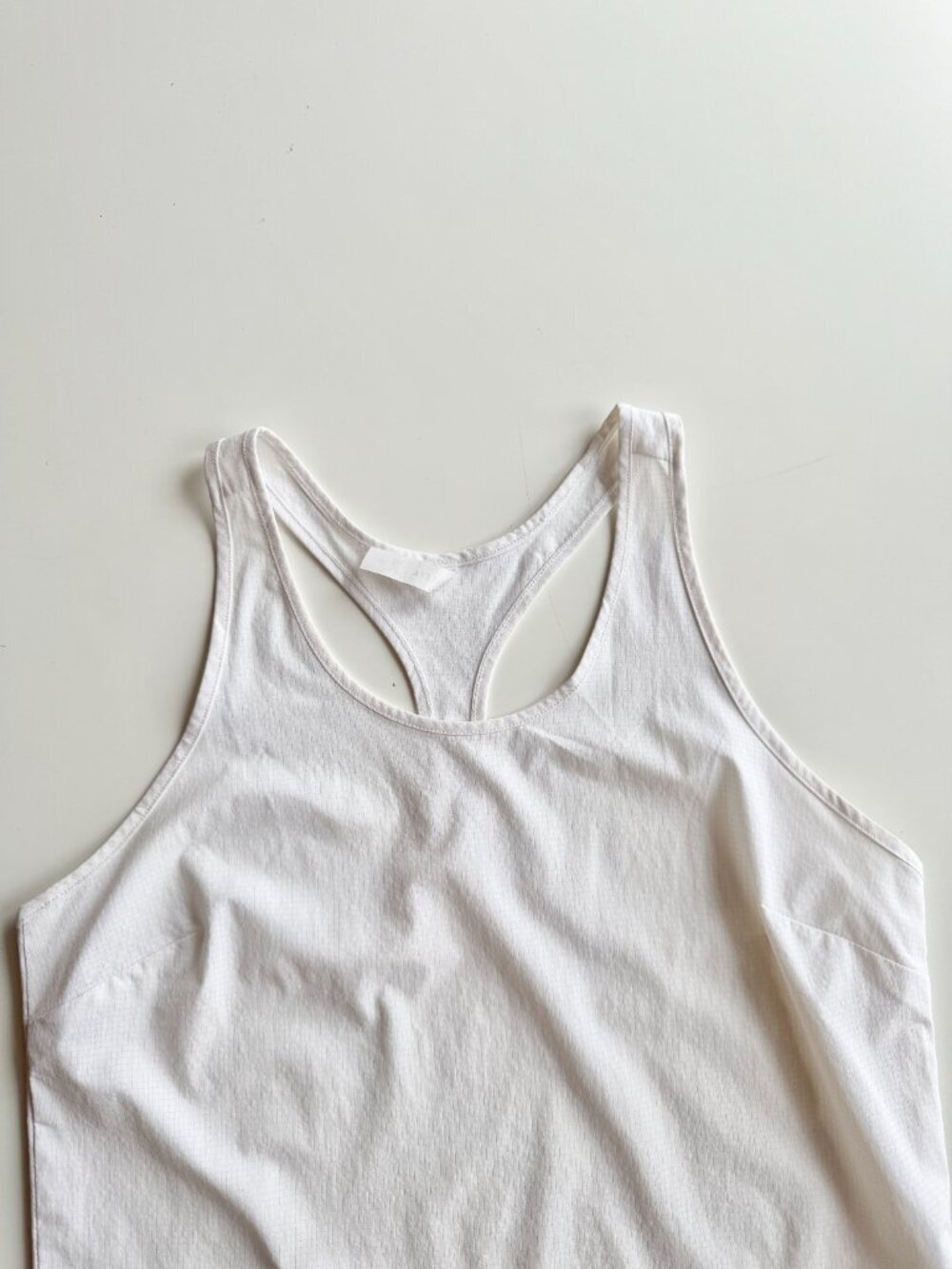 ATHLETA Navigate White Ripstop Scoop Neck Racerback Tank Top, Size S - Picture 4 of 11